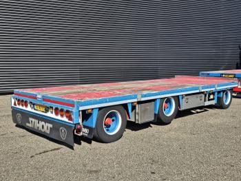 R520 V8 8x2/6 / HMF 70 tm + JUMBO AANHANGER